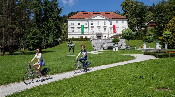 DISCOVER LJUBLJANA ON TWO WHEELS